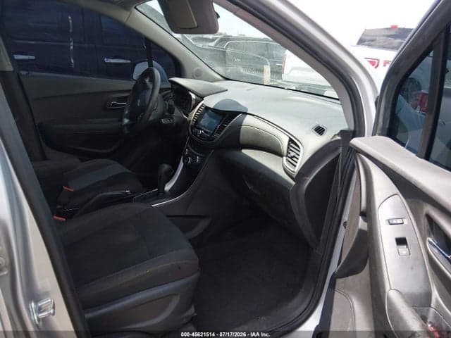 2017 CHEVROLET TRAX LS 5