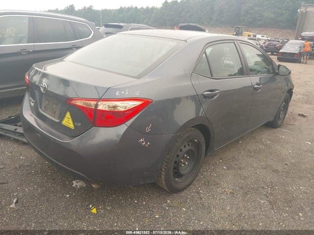 2018 TOYOTA COROLLA LE 4
