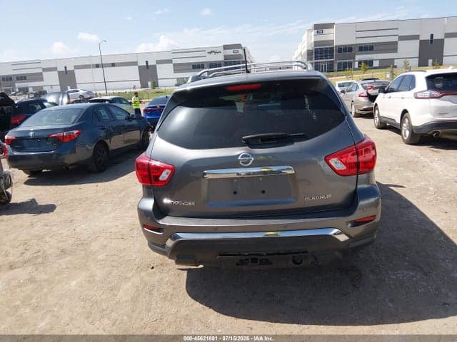 2017 NISSAN PATHFINDER PLATINUM 16