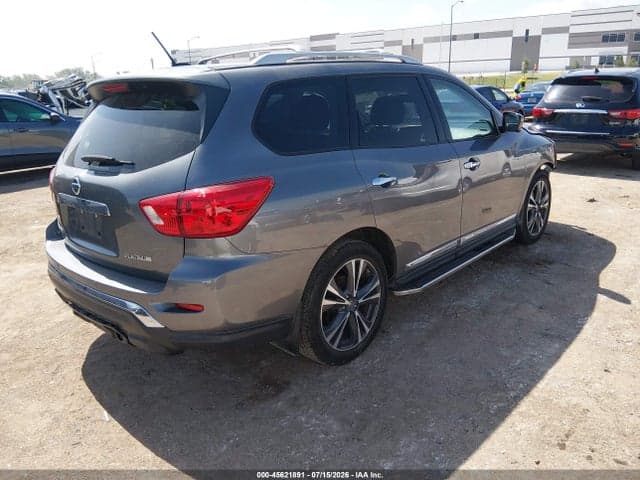 2017 NISSAN PATHFINDER PLATINUM 4