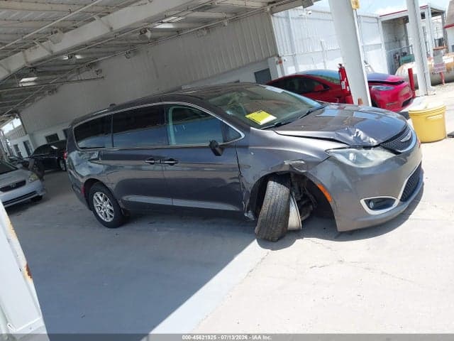 2017 CHRYSLER PACIFICA TOURING PLUS 13