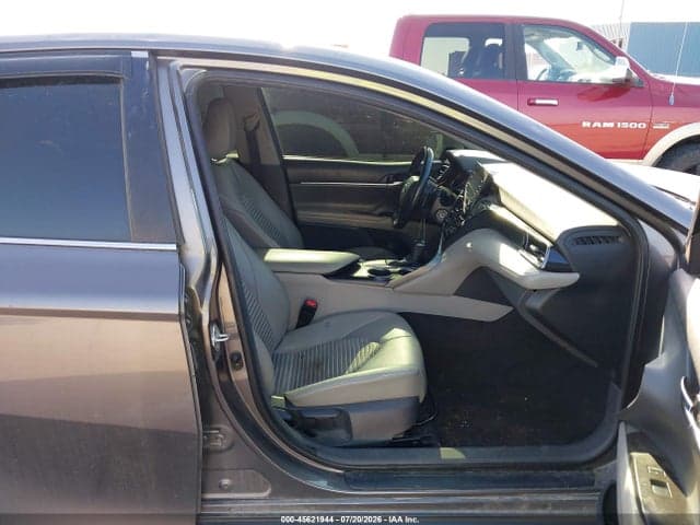 2021 TOYOTA CAMRY SE 5