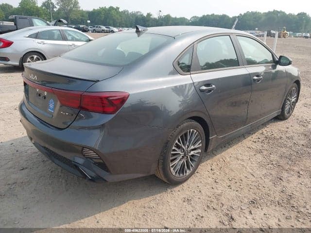 2024 KIA FORTE GT-LINE 4