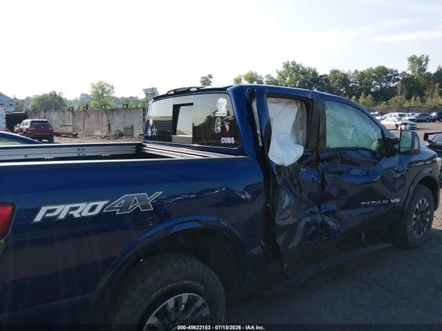 2018 NISSAN TITAN PRO-4X 7