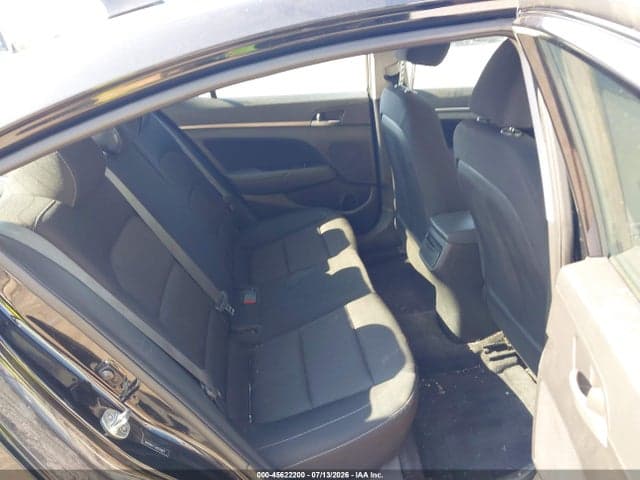 2018 HYUNDAI ELANTRA SEL 8