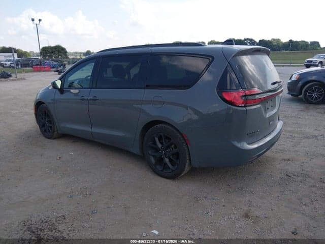 2023 CHRYSLER PACIFICA TOURING L 3