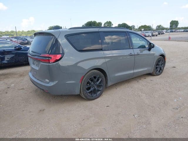 2023 CHRYSLER PACIFICA TOURING L 4