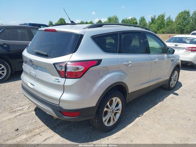 2018 FORD ESCAPE SE 4