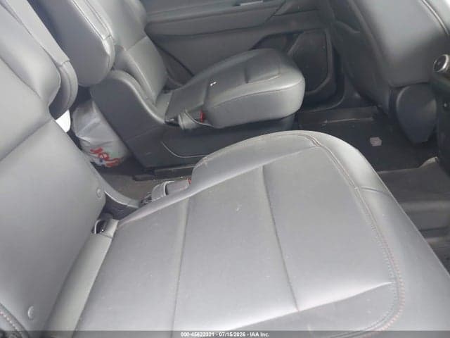 2025 FORD EXPLORER ACTIVE 8