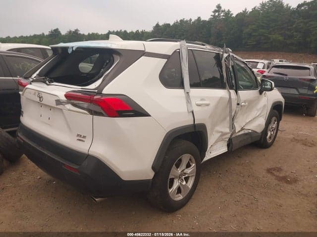 2020 TOYOTA RAV4 XLE 4
