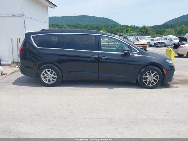 2022 CHRYSLER PACIFICA TOURING L 13