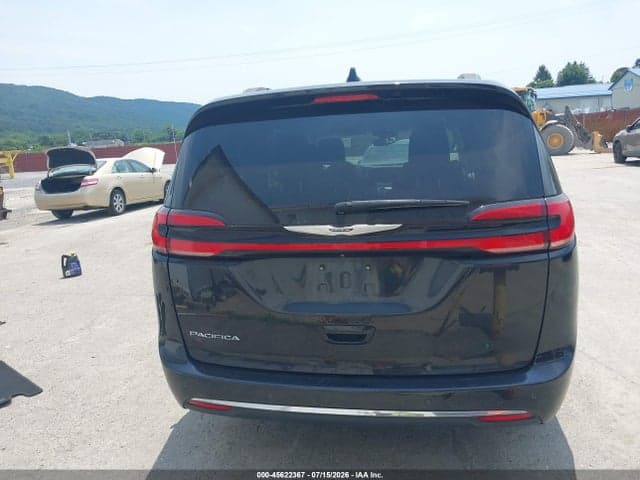 2022 CHRYSLER PACIFICA TOURING L 16