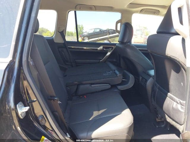 2017 LEXUS GX 460 8