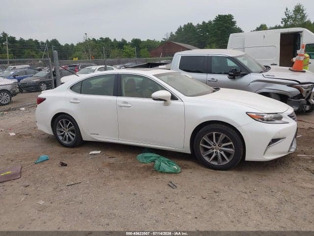 2017 LEXUS ES 300H 13