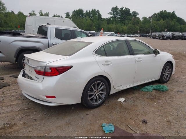 2017 LEXUS ES 300H 4