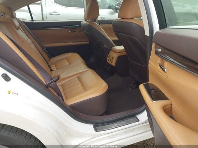2017 LEXUS ES 300H 8
