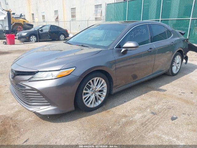 2019 TOYOTA CAMRY XLE V6 2