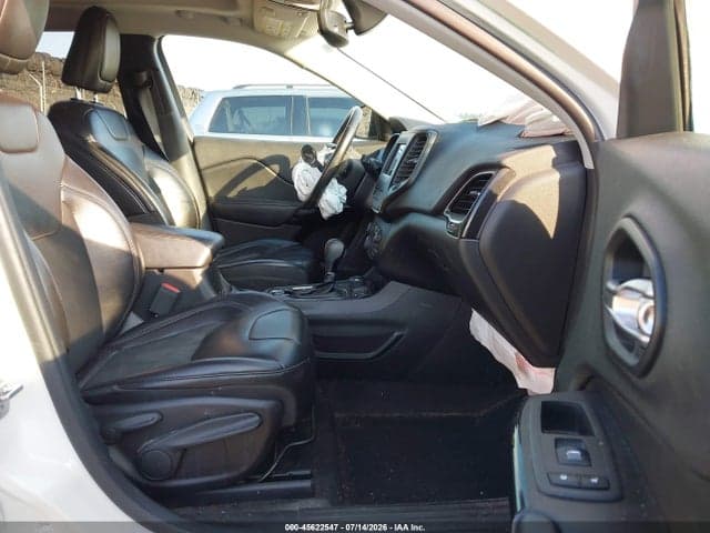 2019 JEEP CHEROKEE ALTITUDE 4X4 5