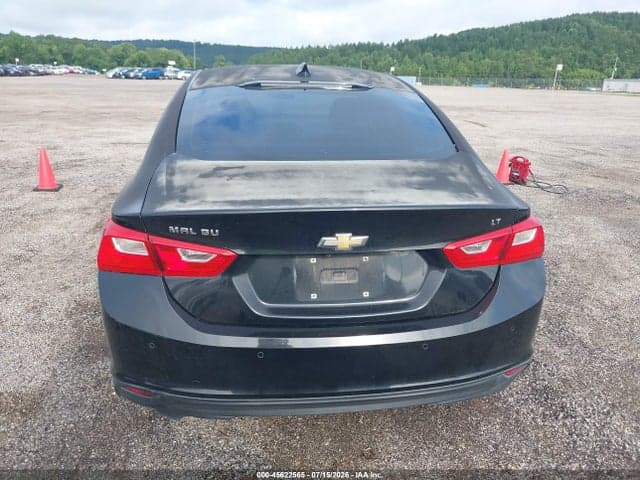 2017 CHEVROLET MALIBU 1LT 16