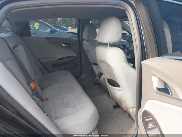 2017 CHEVROLET MALIBU 1LT 8