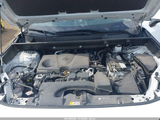 2022 TOYOTA RAV4 XLE 10