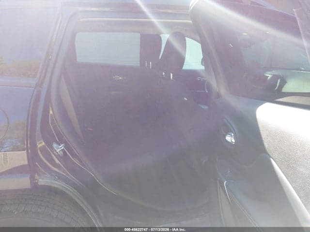2021 JEEP CHEROKEE LATITUDE 4X4 8