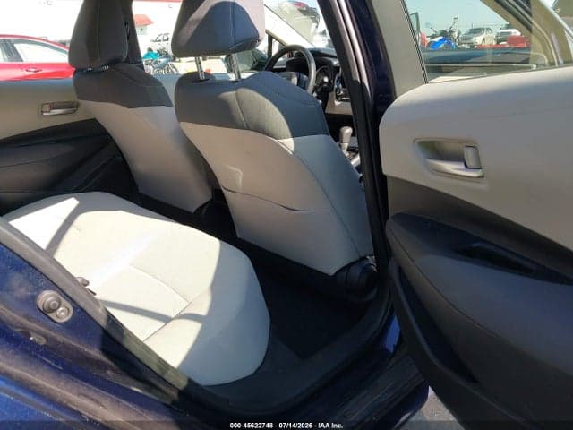 2021 TOYOTA COROLLA LE 8