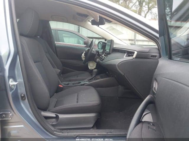 2025 TOYOTA COROLLA LE 5