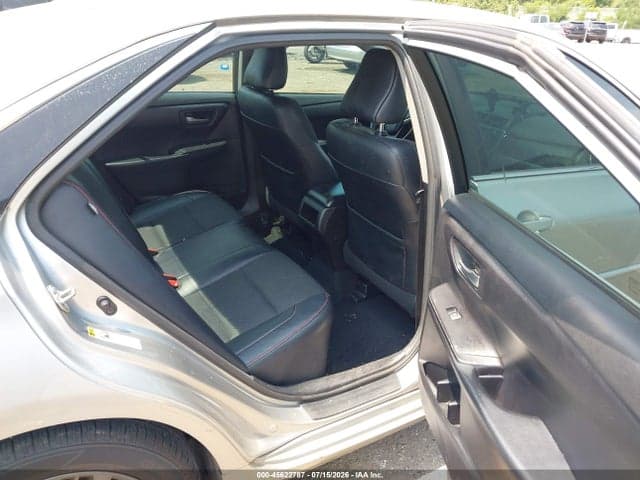 2017 TOYOTA CAMRY SE 8