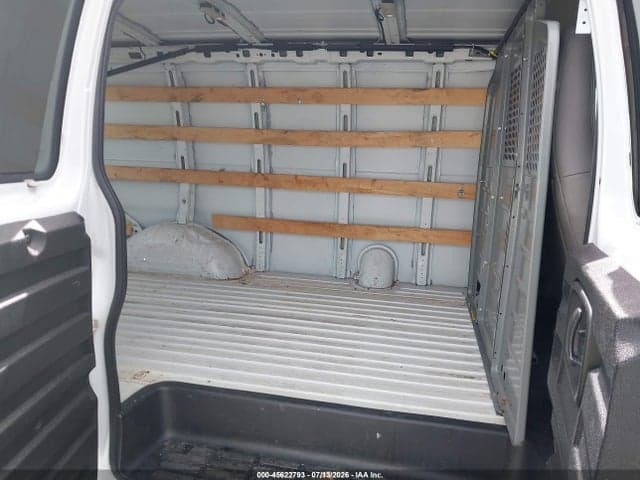 2017 GMC SAVANA 2500 WORK VAN 8