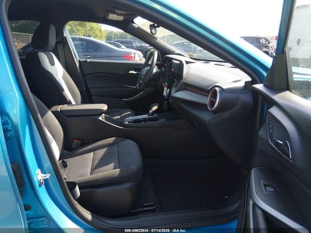 2025 CHEVROLET TRAX FWD 1RS 5