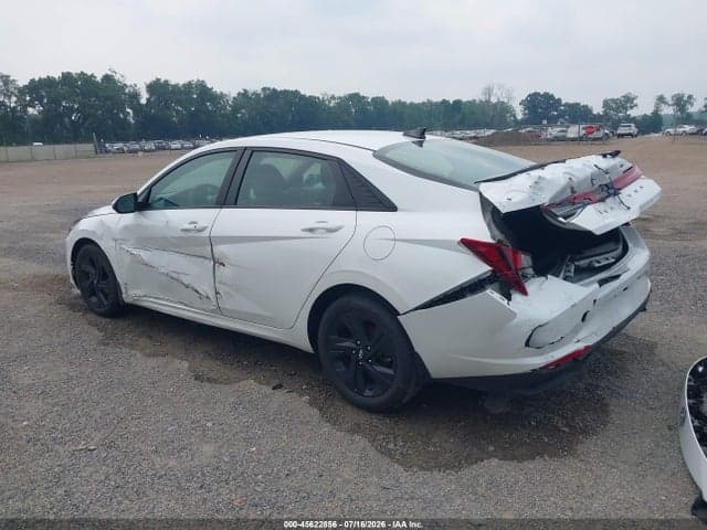 2023 HYUNDAI ELANTRA SEL 3
