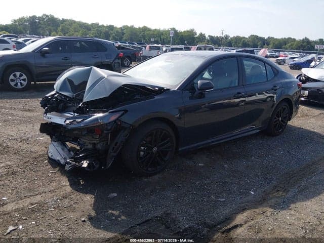 2026 TOYOTA CAMRY SE 2