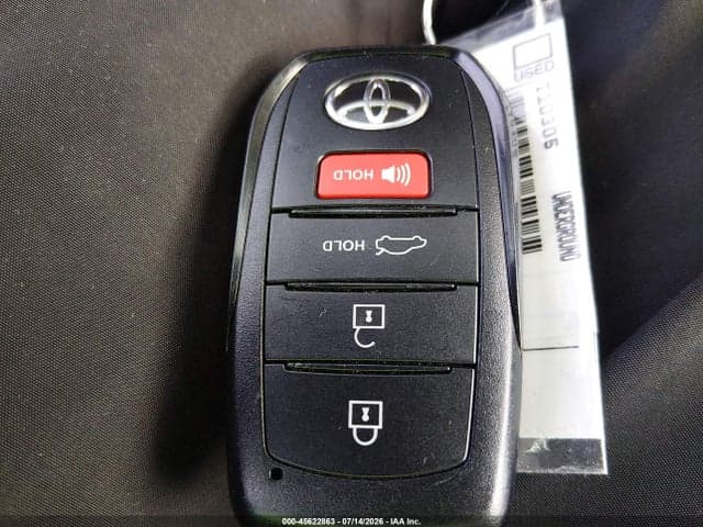 2026 TOYOTA CAMRY SE 11