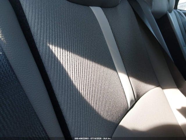2026 TOYOTA CAMRY SE 8