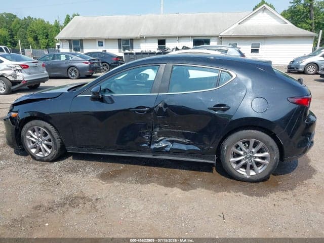 2022 MAZDA MAZDA3 2.5 S 14