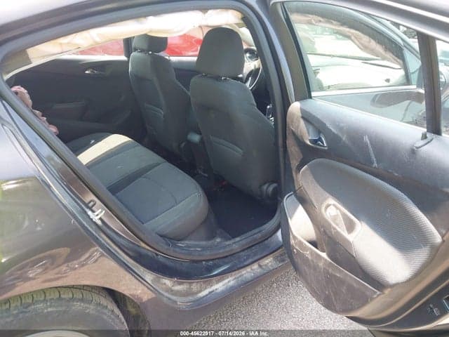 2017 CHEVROLET CRUZE LT AUTO 8