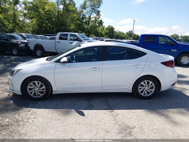 2020 HYUNDAI ELANTRA SE 19