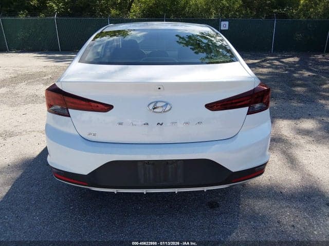 2020 HYUNDAI ELANTRA SE 21