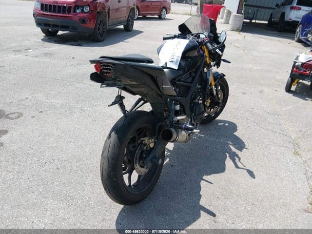 2020 YAMAHA YZFR3 A 4