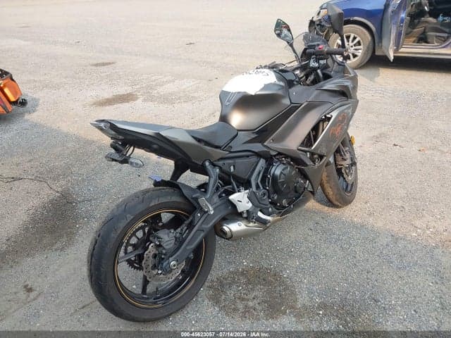 2023 KAWASAKI EX650 R 4