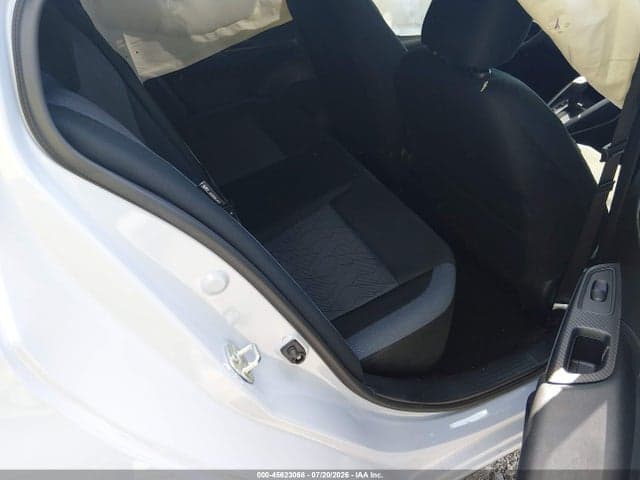 2025 NISSAN VERSA 1.6 SV 8