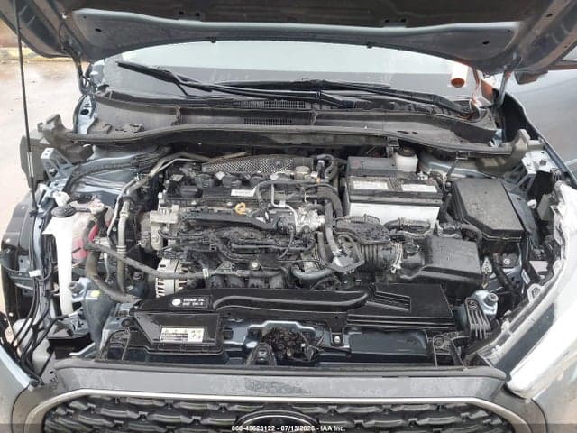 2024 TOYOTA COROLLA CROSS XLE 10