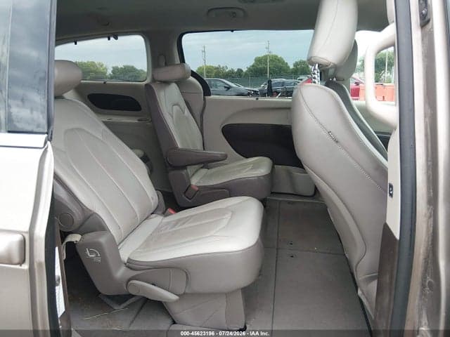 2017 CHRYSLER PACIFICA TOURING-L 8