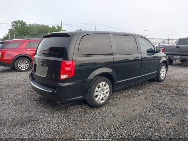 2018 DODGE GRAND CARAVAN SE 4
