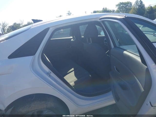 2024 HYUNDAI ELANTRA SEL 8