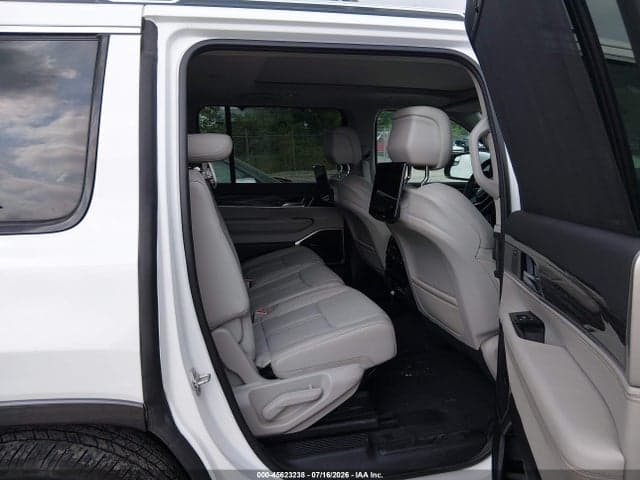 2022 JEEP WAGONEER SERIES II 4X4 8