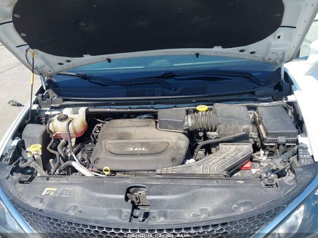 2017 CHRYSLER PACIFICA TOURING-L 10