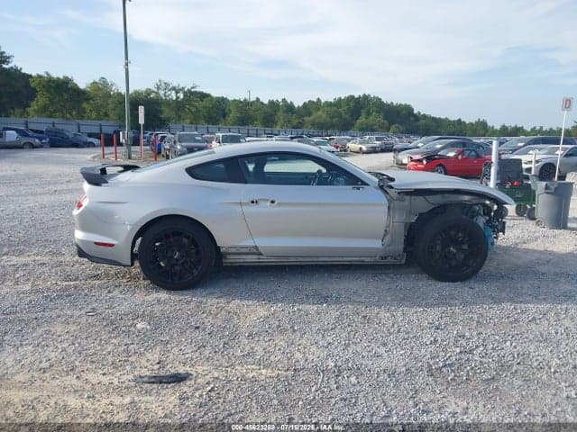 2018 FORD MUSTANG GT/GT PREMIUM 14