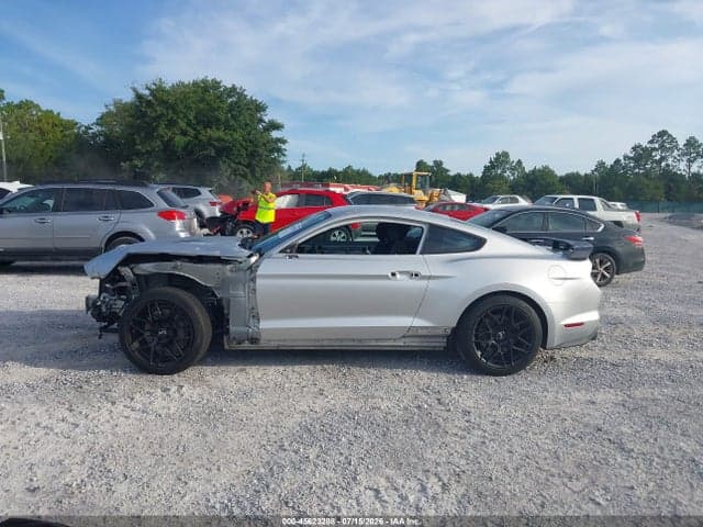 2018 FORD MUSTANG GT/GT PREMIUM 15